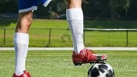 胡杏儿三胎儿照首次亮相，兄弟三人神似复制版